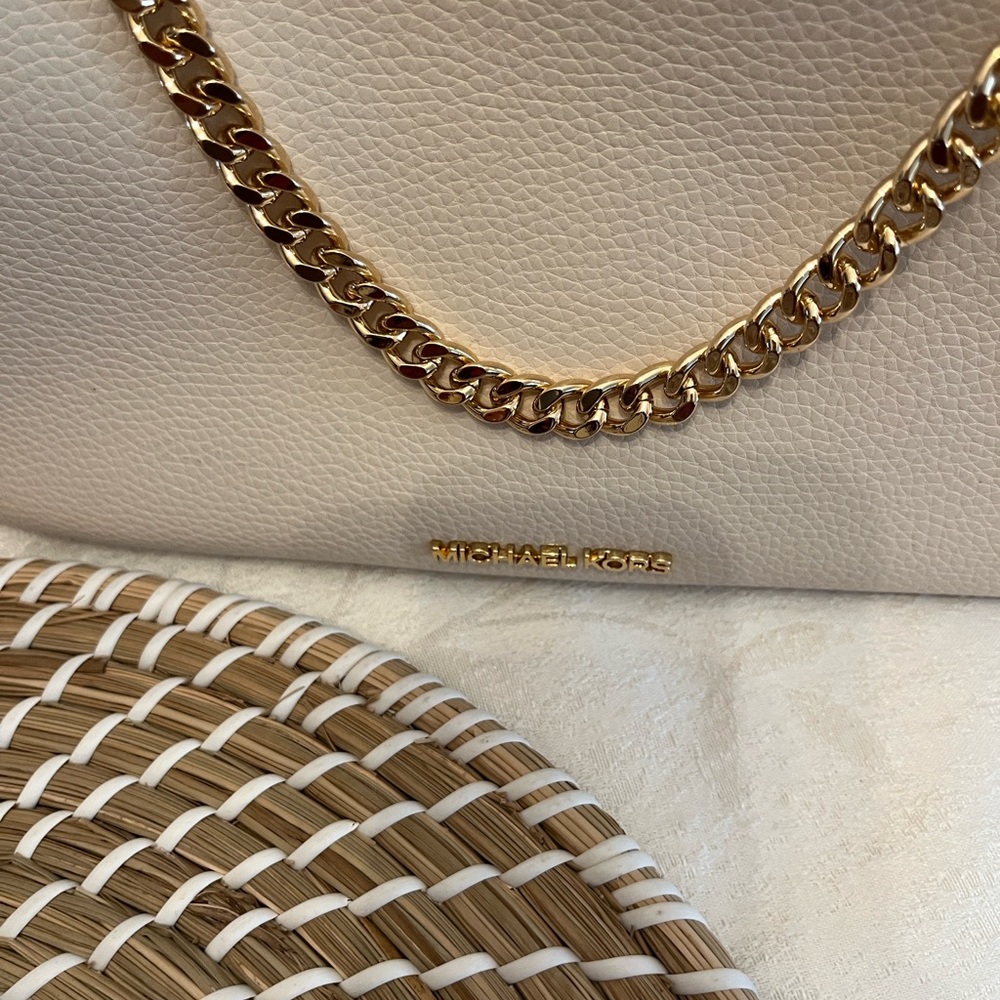 Michael Kors Cream Shoulder Bag with Gold Accent - Picture 15 of 16